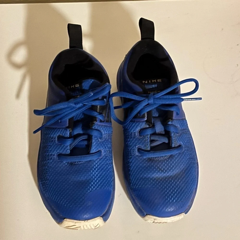 Nike Low Top Hustle Quick Basketball Shoes Blue Sz 13